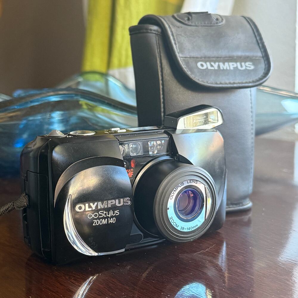 Olympus Stylus Zoom 140 35 mm Point & Shoot film camera black